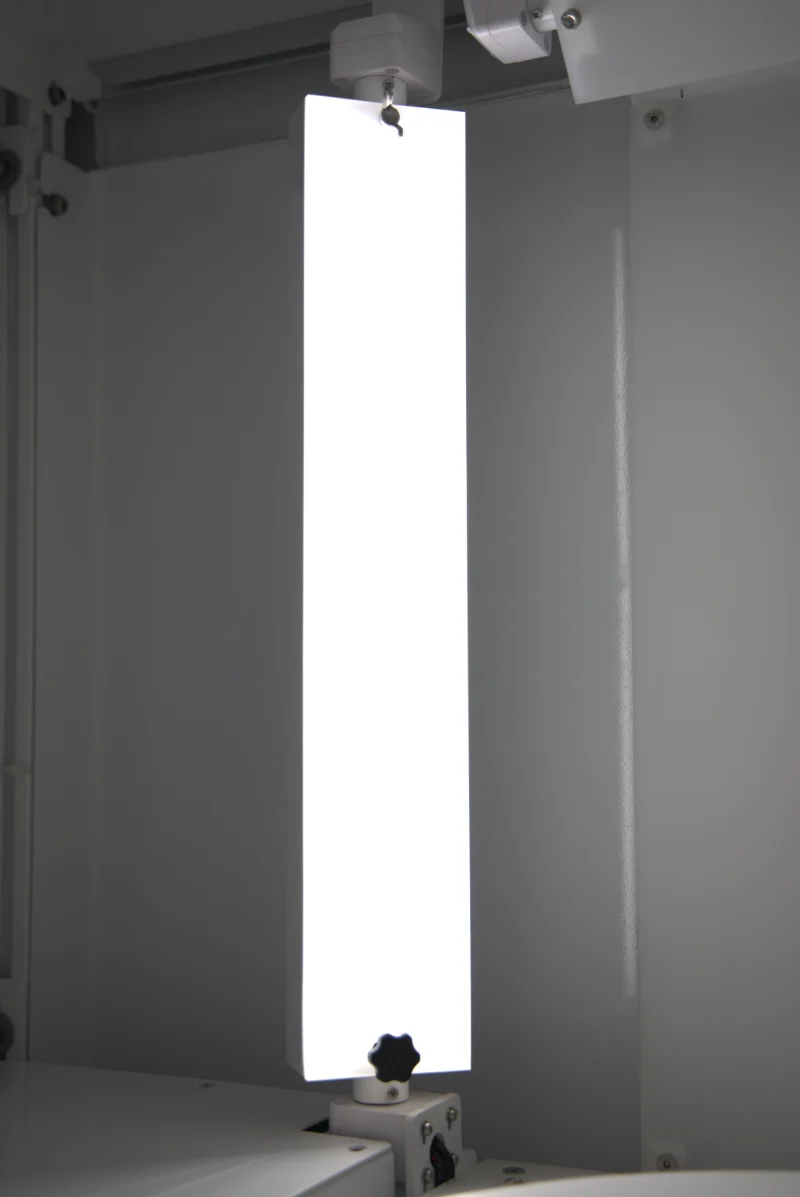 A tall diffused LED panel inside the EasyCLIQ X3