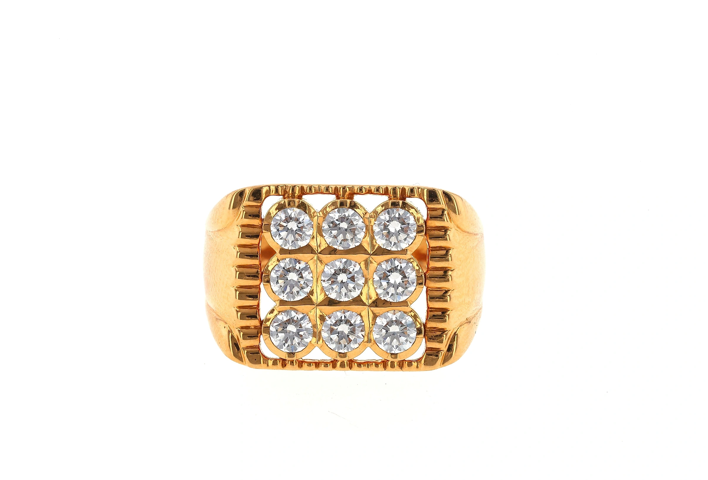 Diamond ring — front